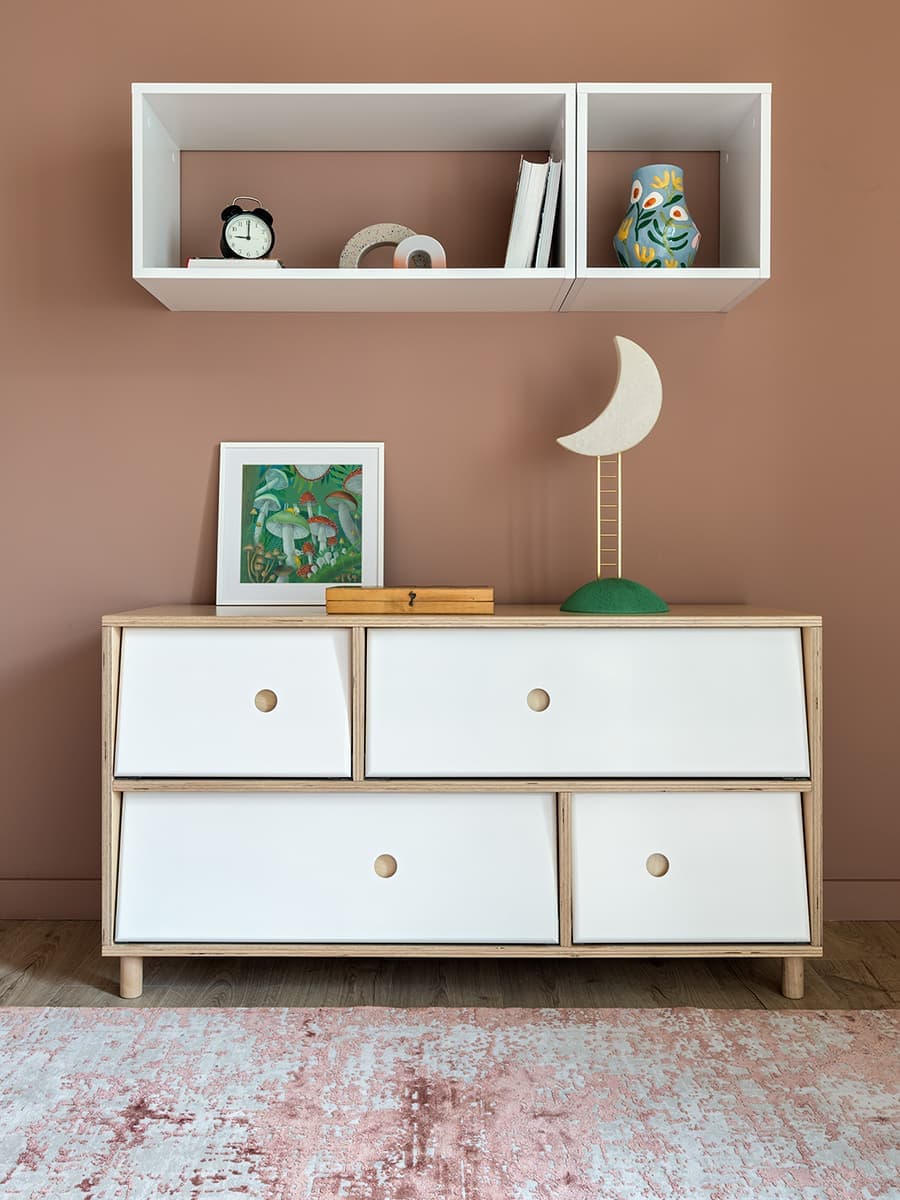 Красочный интерьер с розовой кухней – проект Екатерины Успенской