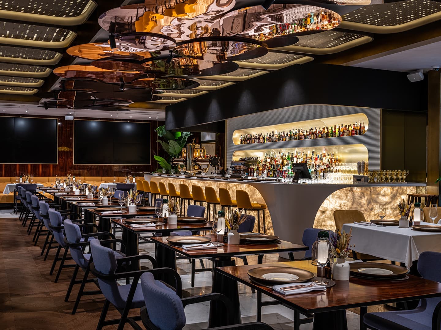 Ироничный интерьер для ресторана Александра Раппопорта – проект дизайнера Елены Крыловой