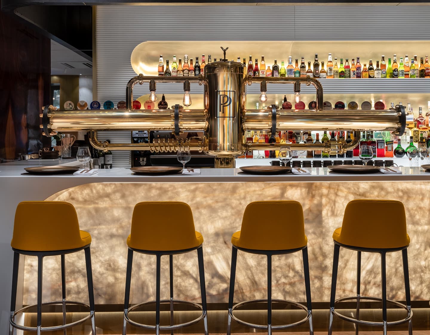 Ироничный интерьер для ресторана Александра Раппопорта – проект дизайнера Елены Крыловой