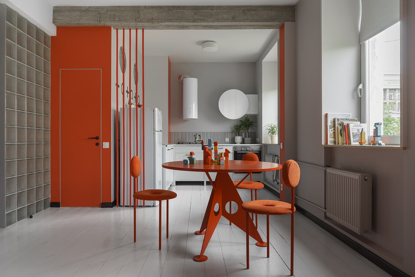 Революционный интерьер с элементами авангарда – проект студии Zavod11