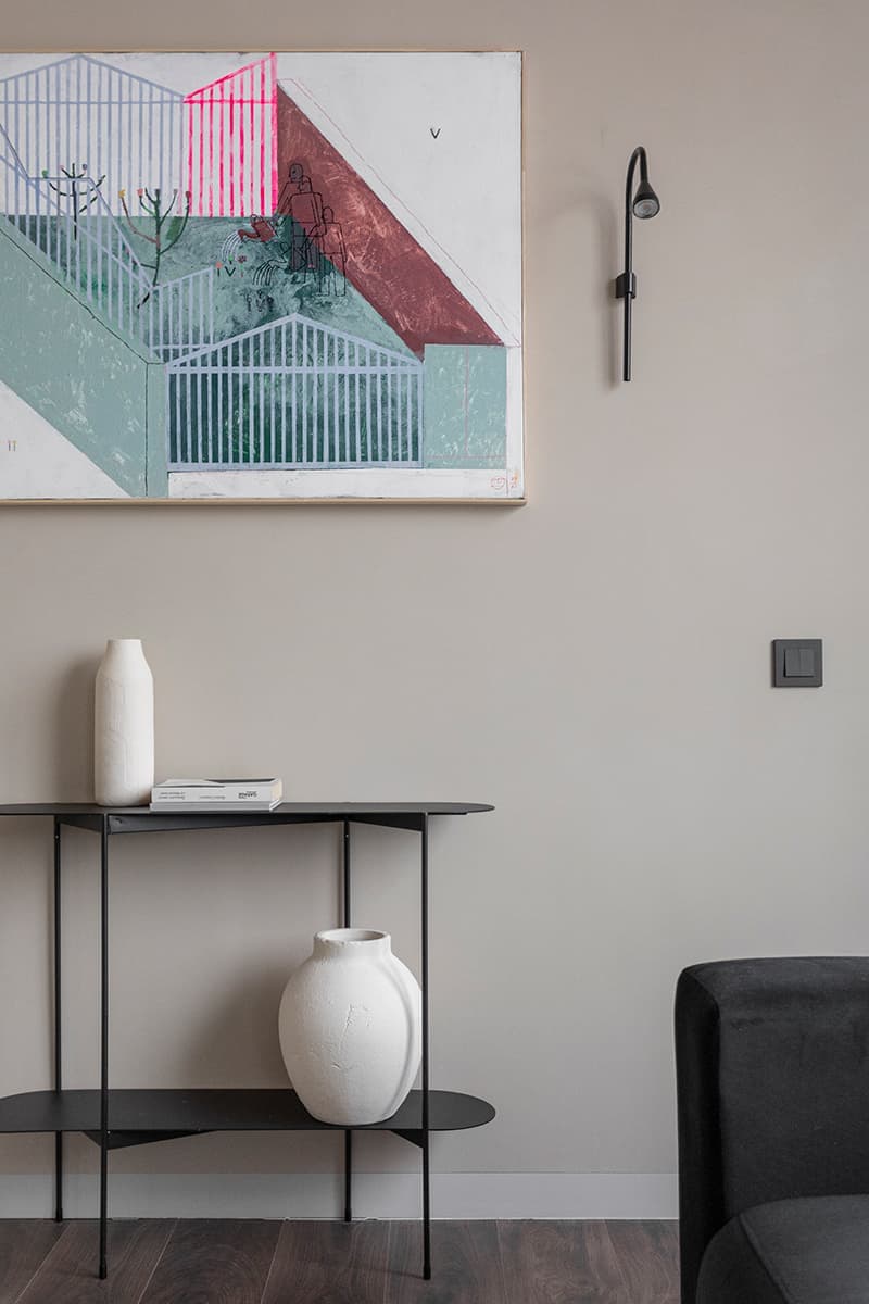 Нетривиальная квартира под сдачу – коллаборация MANU Bureau и Адрианы Кано Лимарино