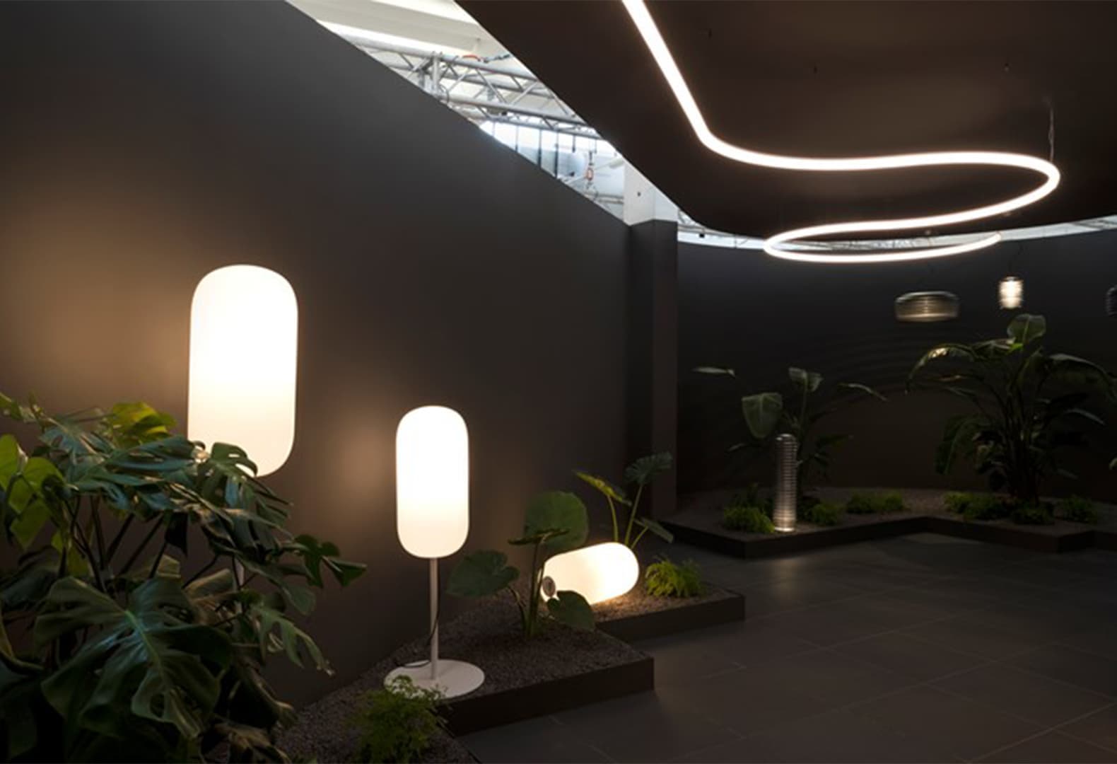 Artemide Exhibition Centre: пространство света и открытого диалога