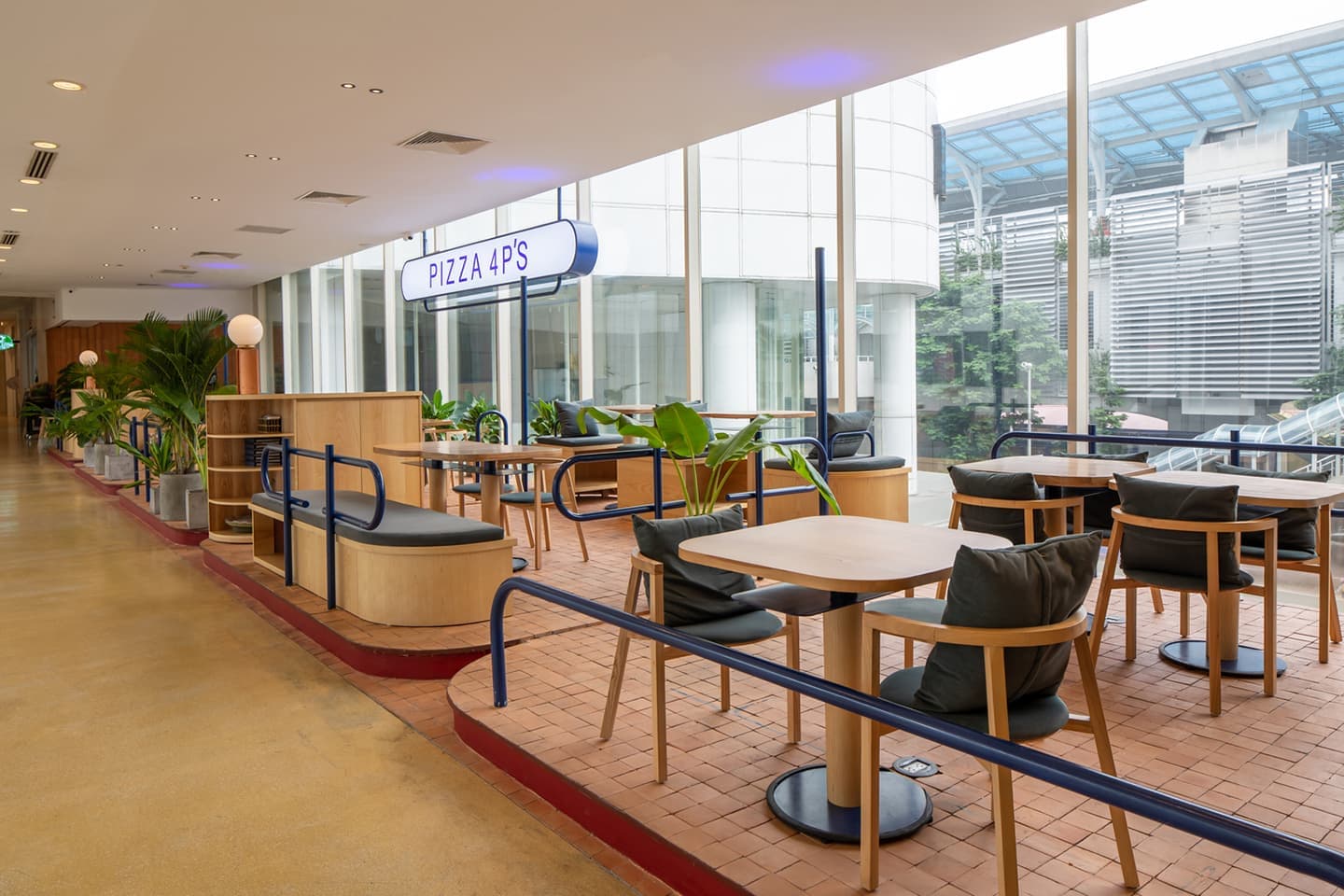 Интерьер пиццерии во Вьетнаме – проект Studio DIG