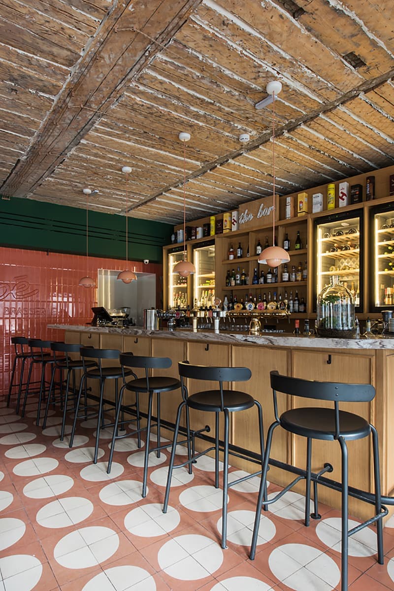 Модная эклектика в интерьере московской брассерии – проект бюро Archpoint