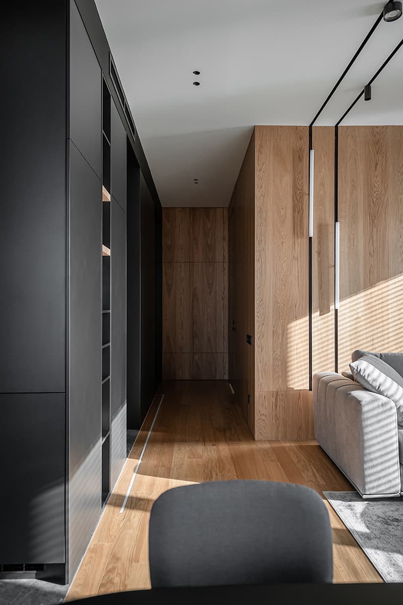 Монохромная палитра в интерьере семейной квартиры – проект Cartelle Design