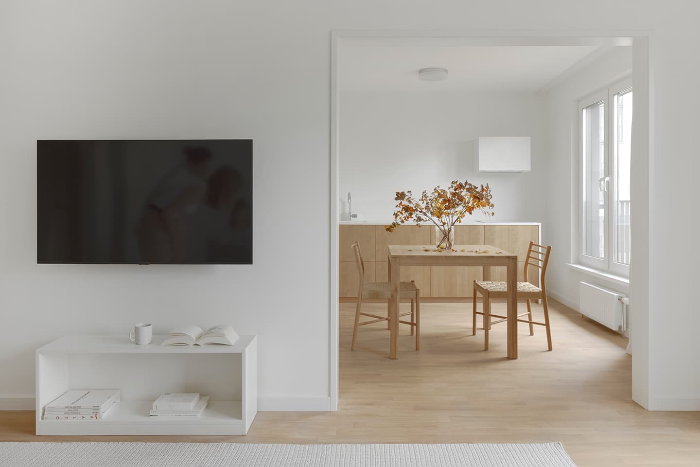 Лаконичный интерьер для пары из Минска – проект бюро Radical Passive