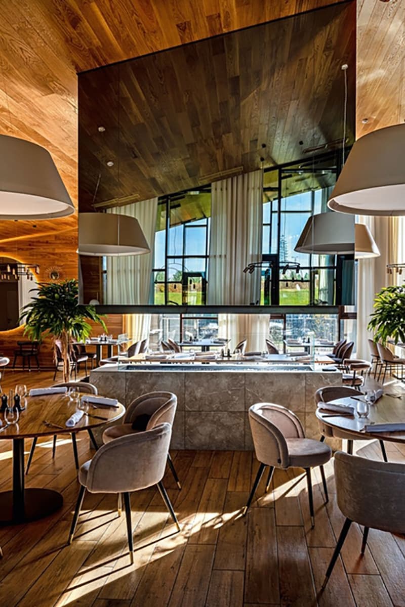 Интерьер ресторана в стиле альпийского шале – проект Elena Krylova Studio