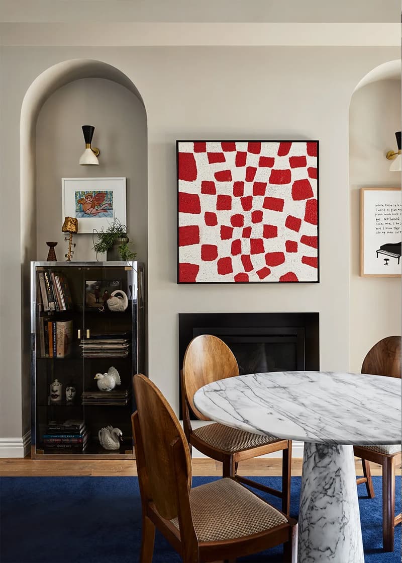 Мультикультурный интерьер двухэтажной квартиры – проект Brahman Perera