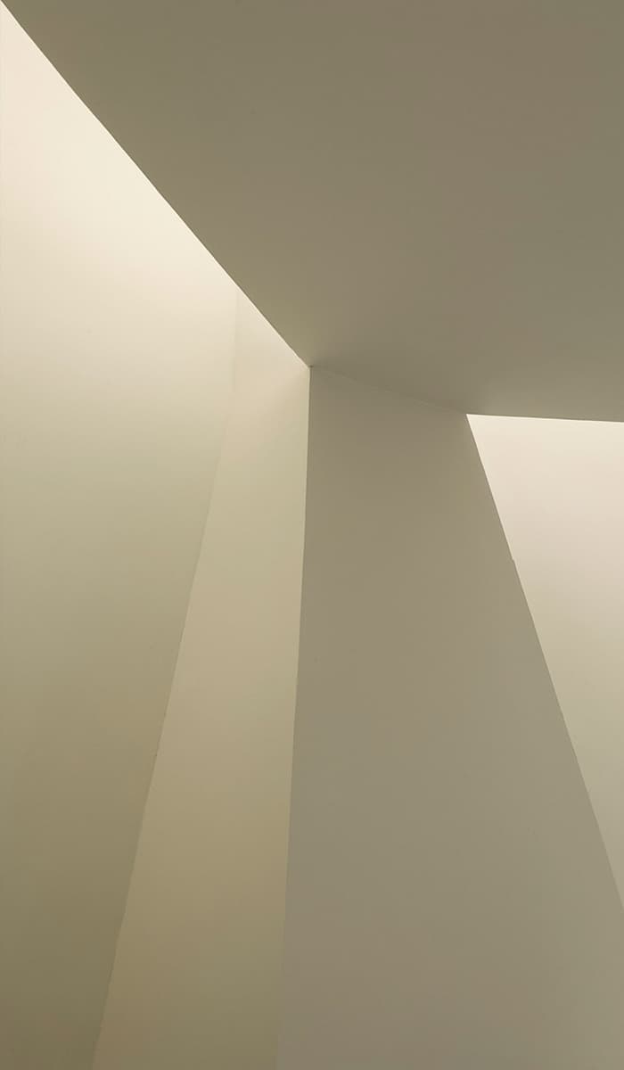 Многофункциональная кухня в старинной испанской квартире – проект Sotelo Margalef Arquitectes