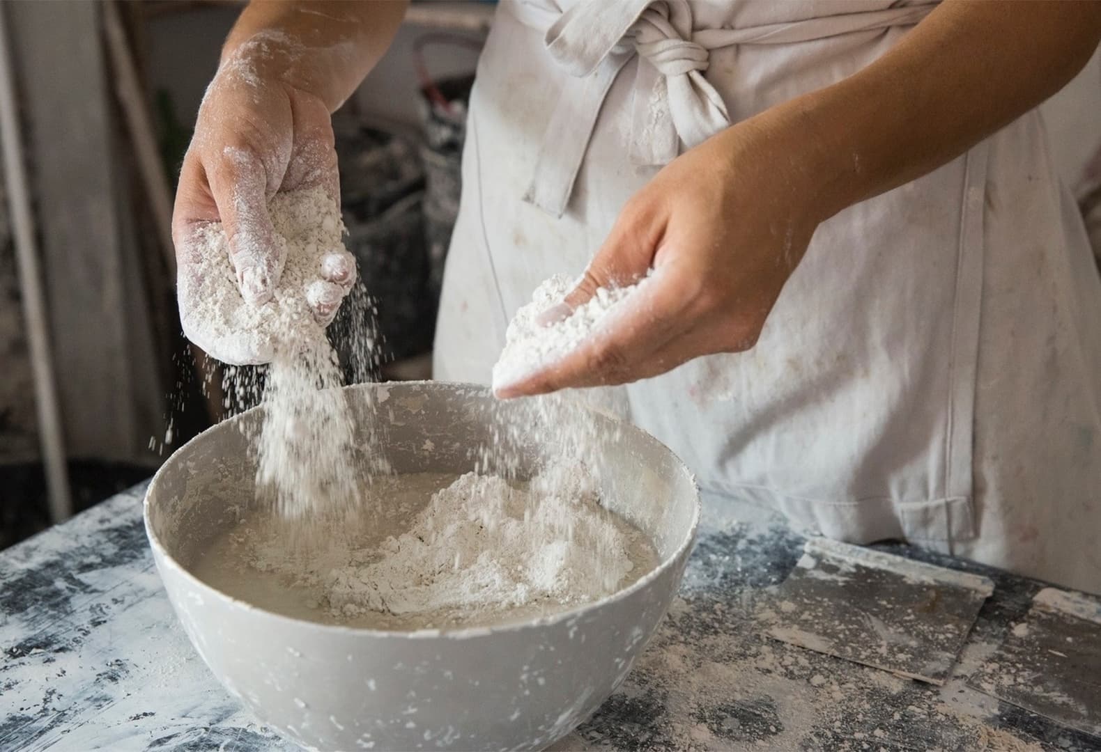 Очарование прибрежными традициями: современная лепнина Ивы Вианы. Фото: Iva Viana Escultura