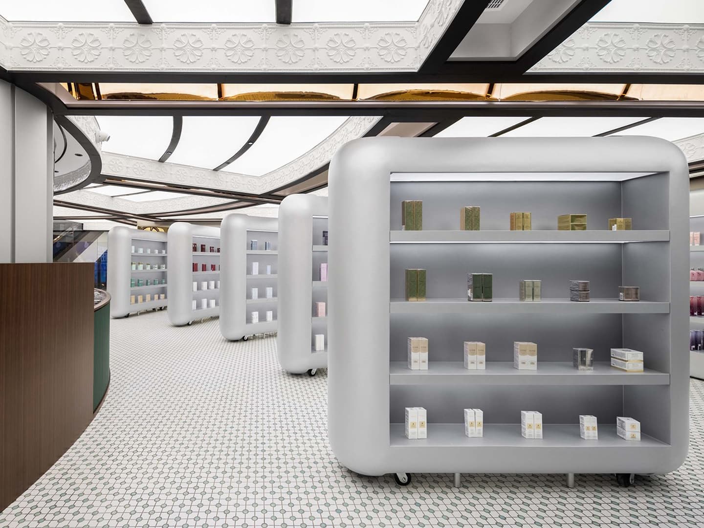 Интерьер на границе восточной и западной культур – проект Various Associates