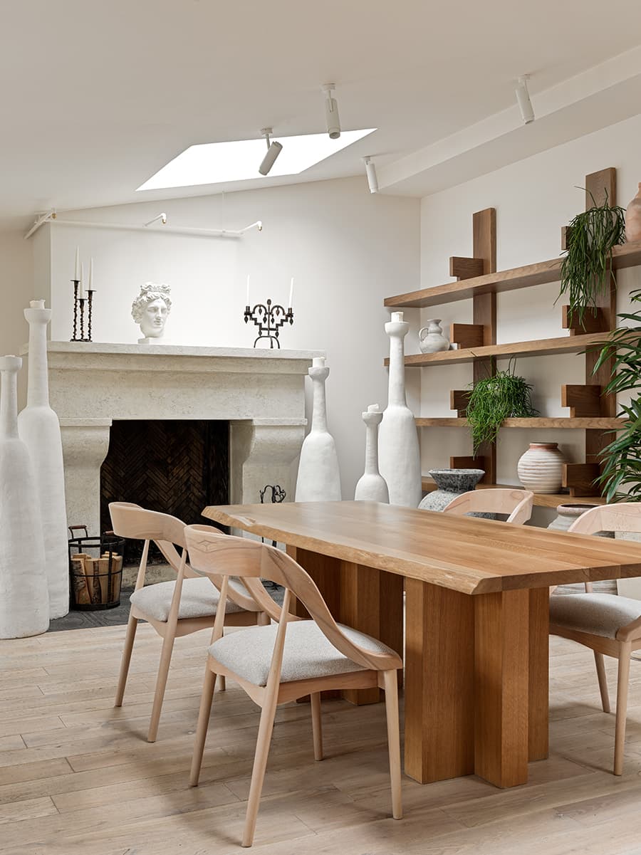 Аутентичный интерьер флагманского ресторана «Сыроварня» – проект Studio SHOO