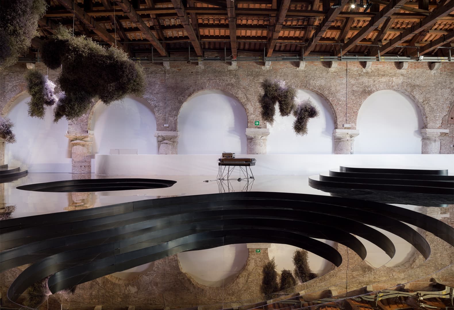 Инсталляция Dixit Algorizmi: The Garden of Knowledge, Space Caviar. Фото: Gerda Studio