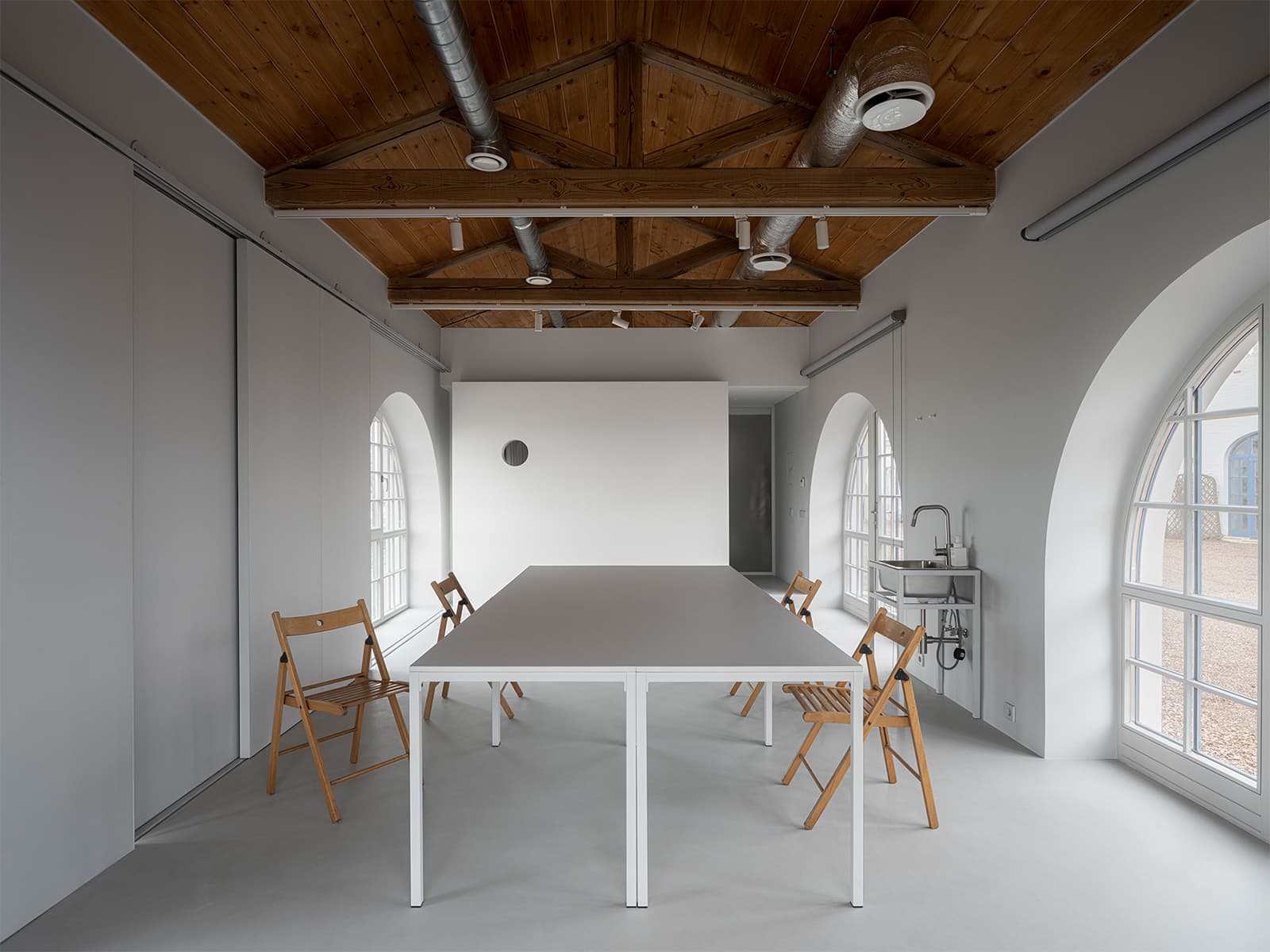 Пространство арт-резиденции «Голубицкое». Зона мастерской