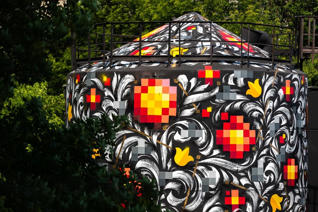 Международный фестиваль уличного искусства STENOGRAFFIA: «Две крепости», Дмитрий Ламонов. Фото: Павел Иванов