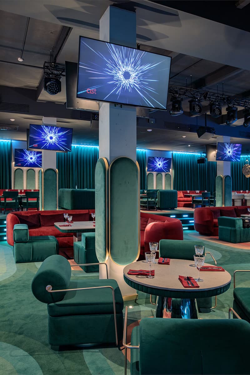 Праздничный интерьер караоке-бара в стиле 1950-х – проект бюро ARCHPOINT