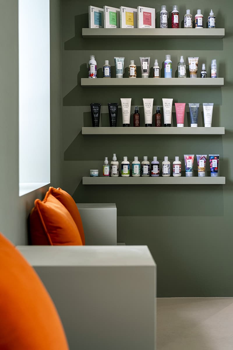 Умиротворяющий интерьер московского салона красоты – проект Александры Бурмистровой