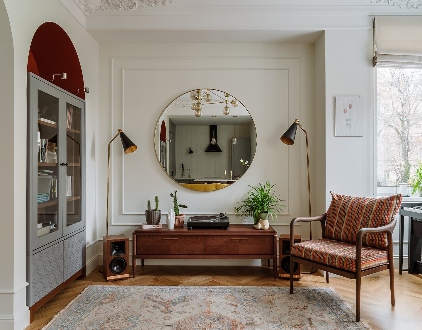 Интерьер, вдохновленный работами художника-абстракциониста Юрия Злотникова – проект Татьяны Красиковой