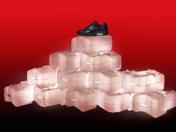 Nike запускает коллекцию рюкзаков из переработанного мусора Nike запускает коллекцию рюкзаков из переработанного мусора