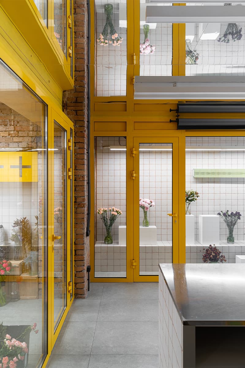 Авангардистский интерьер цветочного магазина в Екатеринбурге – проект дизайн-бюро Zavod11