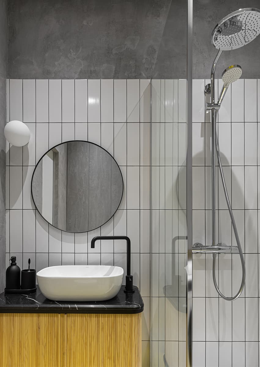 Тропический интерьер с анималистическими деталями и ремесленным декором – проект Ирины Шевченко