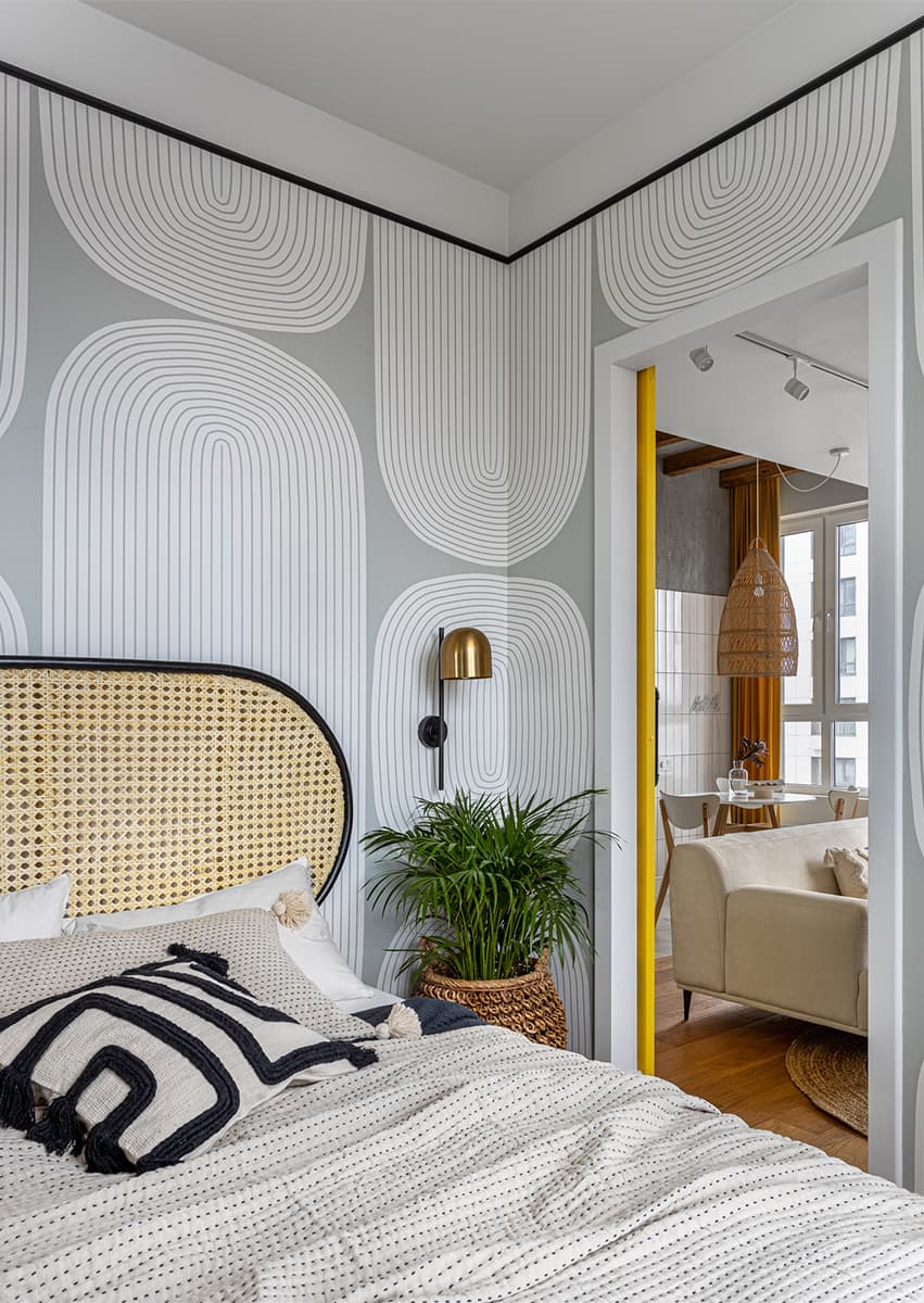 Тропический интерьер с анималистическими деталями и ремесленным декором – проект Ирины Шевченко