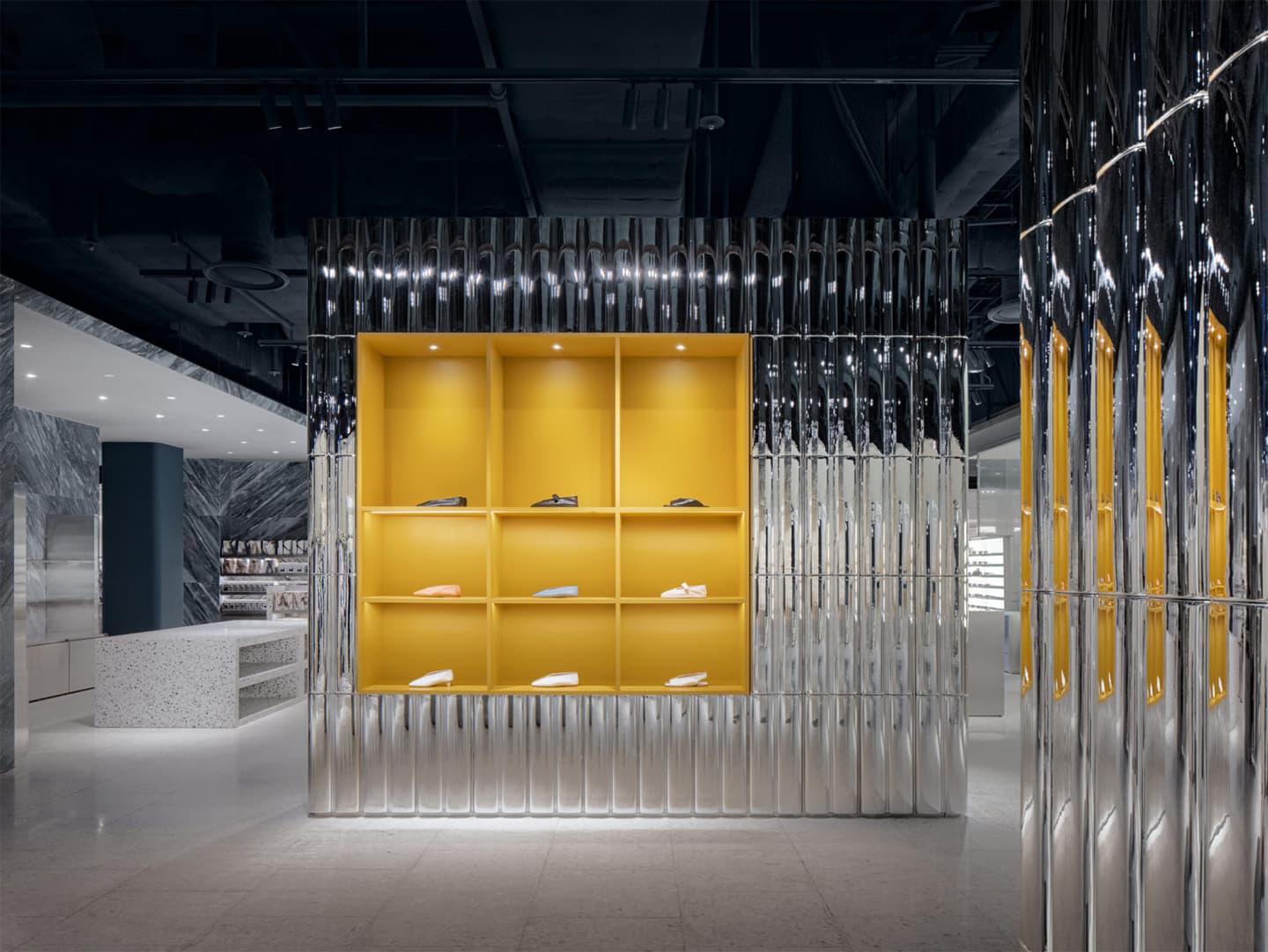 Женственность, технологии и природные мотивы на двух этажах торгового центра в Сеуле – проект студии Burdifilek