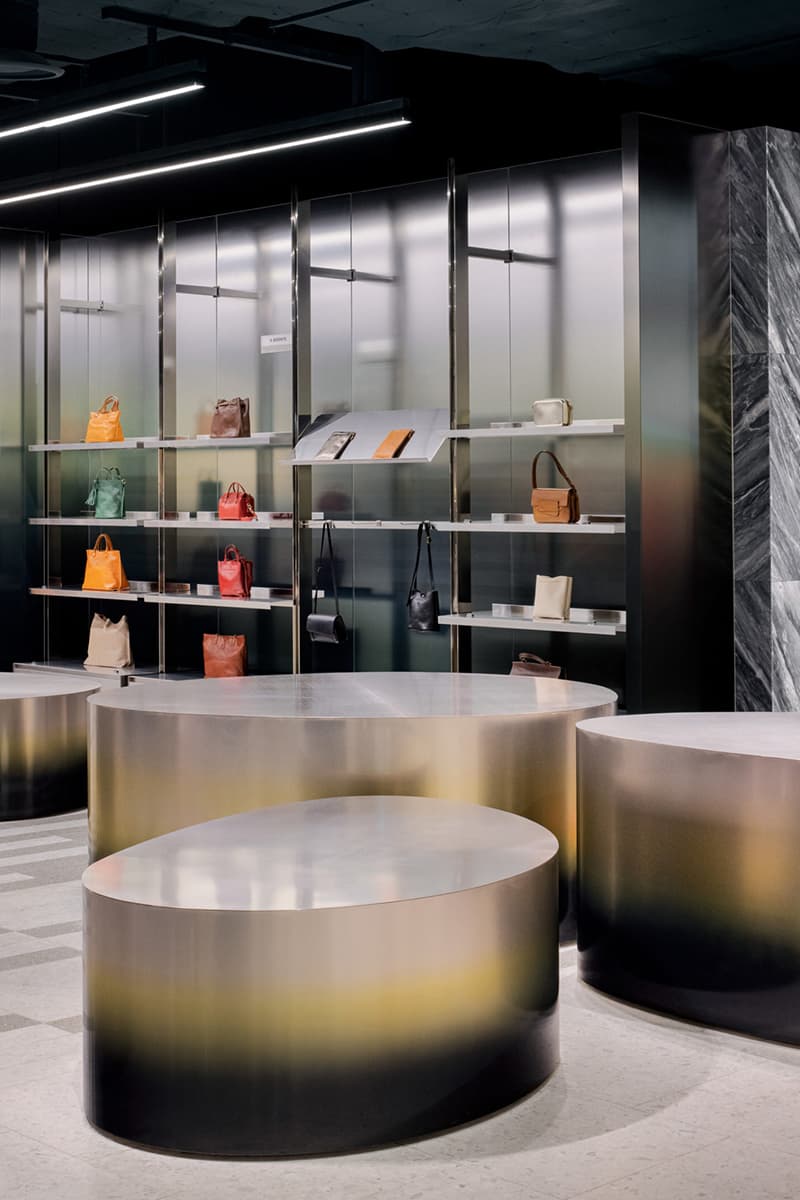 Женственность, технологии и природные мотивы на двух этажах торгового центра в Сеуле – проект студии Burdifilek