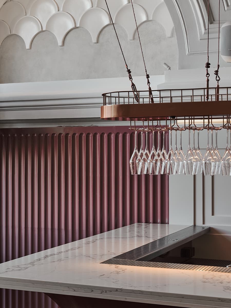 Театральный интерьер ресторана в культурной столице – проект MODGI Group