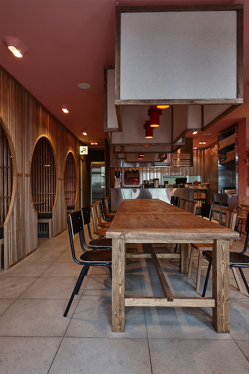 Богатый на смыслы и детали интерьер японского бистро в Перми – проект ASHBURO