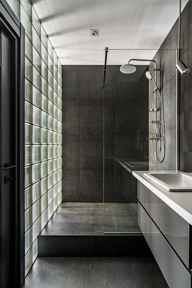 Практичный интерьер квартиры под сдачу в современном стиле – проект LIVET Architects