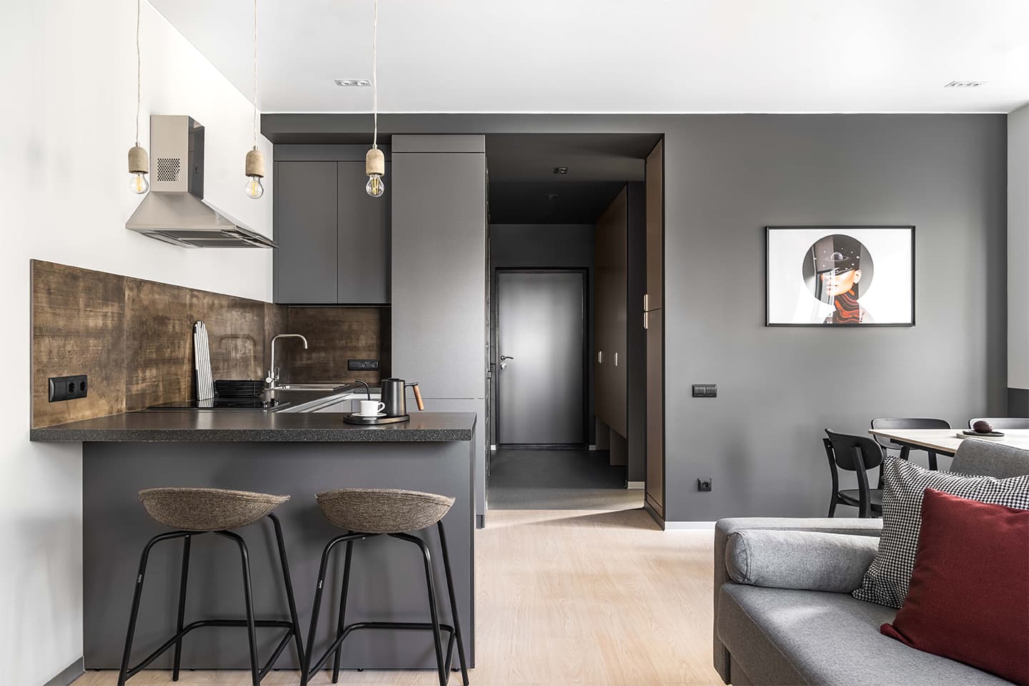 Практичный интерьер квартиры под сдачу в современном стиле – проект LIVET Architects