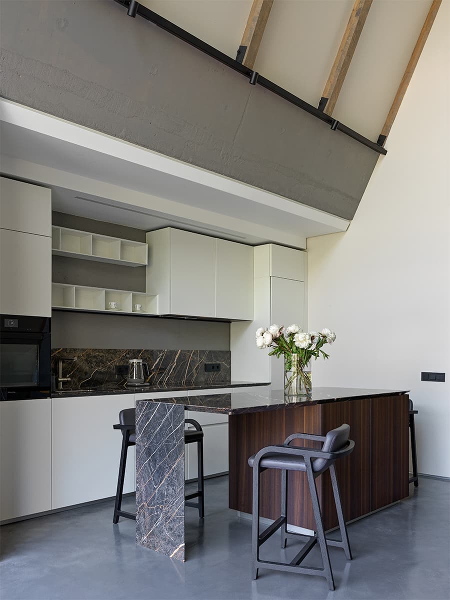 Лаконичность визуальных высказываний в интерьере загородного дома – проект архитектурного бюро Hôtel Richesse