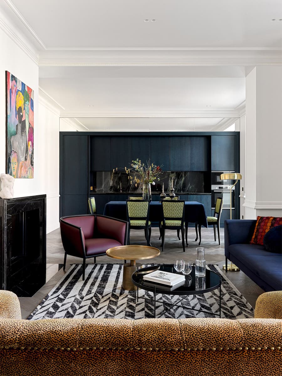 Новое прочтение классического стиля в интерьере семейного дома – проект бюро Kate Hominess