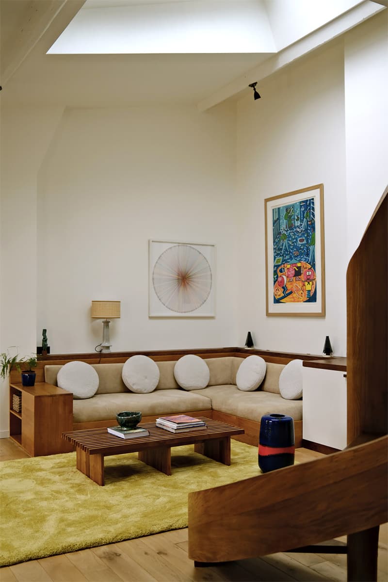 Драматичные акценты и модернистские отсылки в интерьере парижской квартиры – проект студии Hauvette & Madani