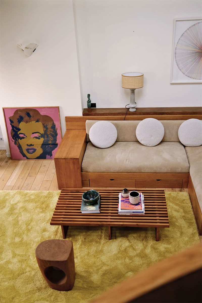 Драматичные акценты и модернистские отсылки в интерьере парижской квартиры – проект студии Hauvette & Madani