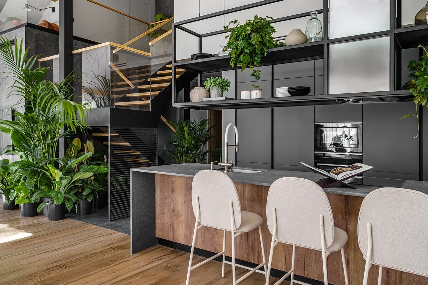 Интерьер современного дома для жизни в окружении природы — проект Евгении Абориной и Александра Сенчугова