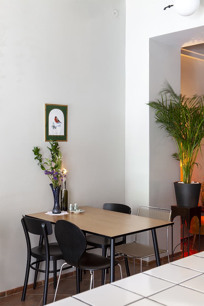 По-домашнему уютный интерьер кафе в Белграде – проект FREYA Architects