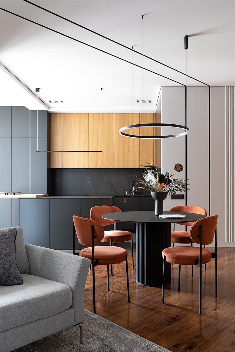 Найти пятый угол: интерьер квартиры с диагональными стенами и нелинейной планировкой – проект Ольги Божьевой