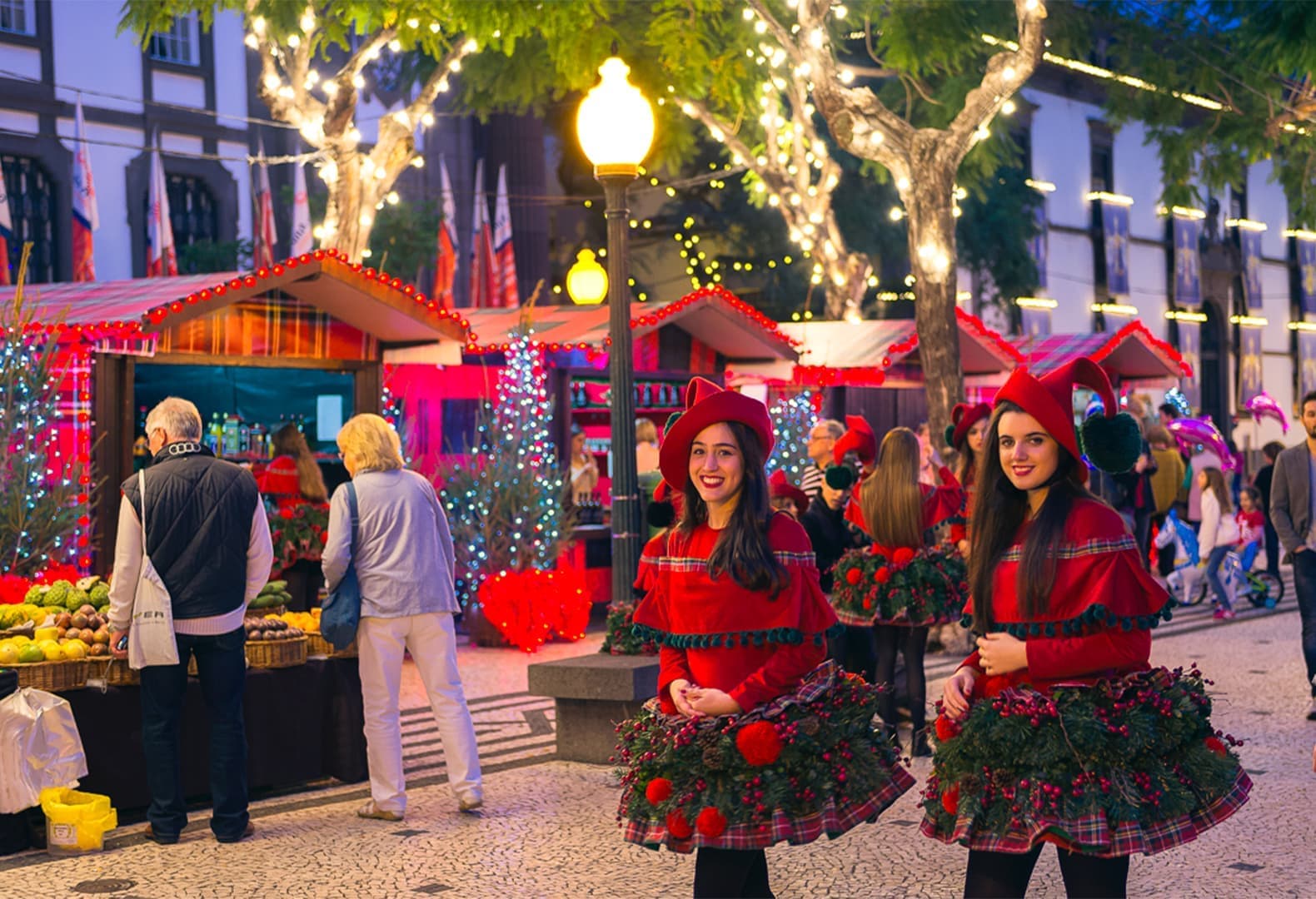 Как украшают города в разных странах. Фуншал, Мадейра, Португалия. Фото: Henrique S, Visit Madeira