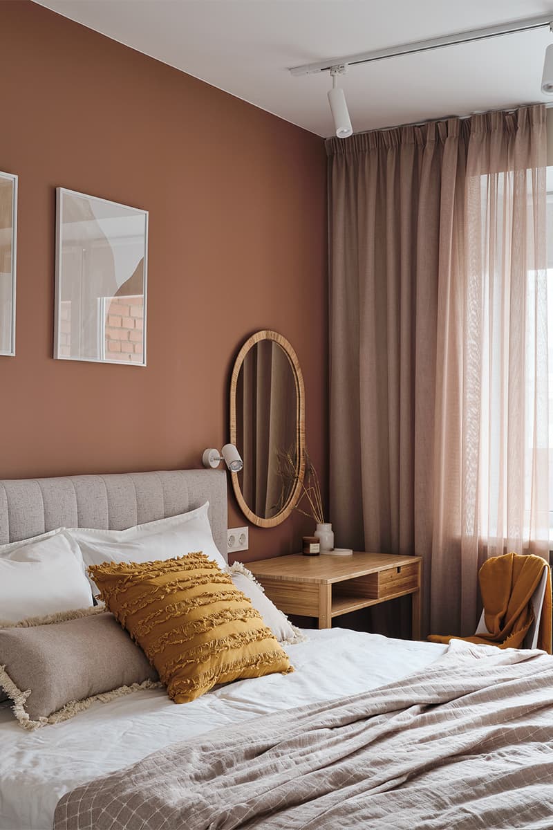 Светлый интерьер квартиры для сдачи в аренду с оливковыми и горчичными акцентами – проект LIVET Architects