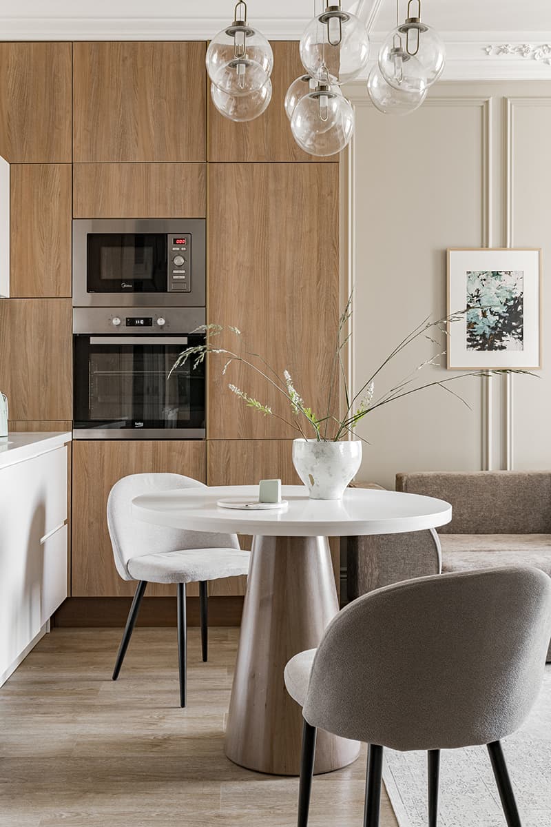 Пятьдесят оттенков бежевого в интерьере небольшой квартиры для молодой девушки – проект Алены Герасимовой