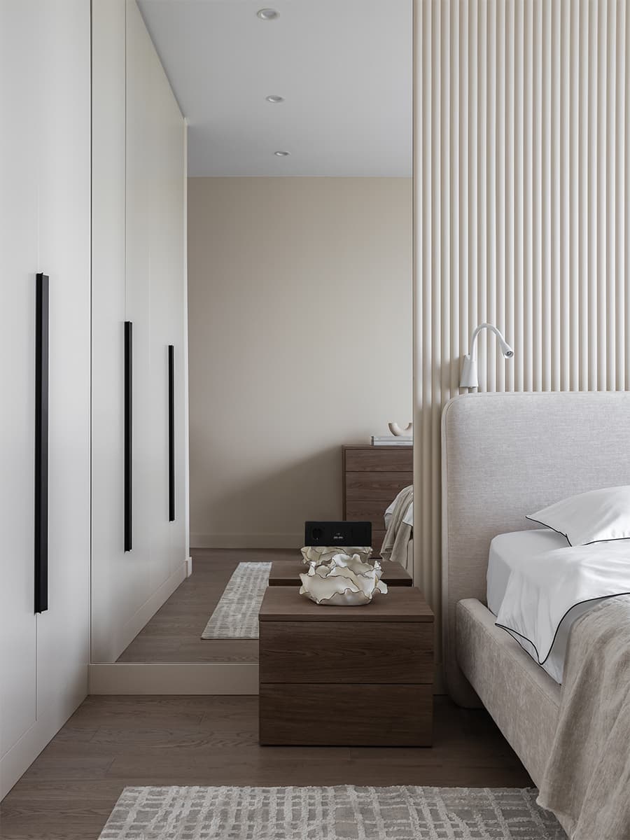 Сбалансированный интерьер с деревянными акцентами – проект Екатерины Третьяковой