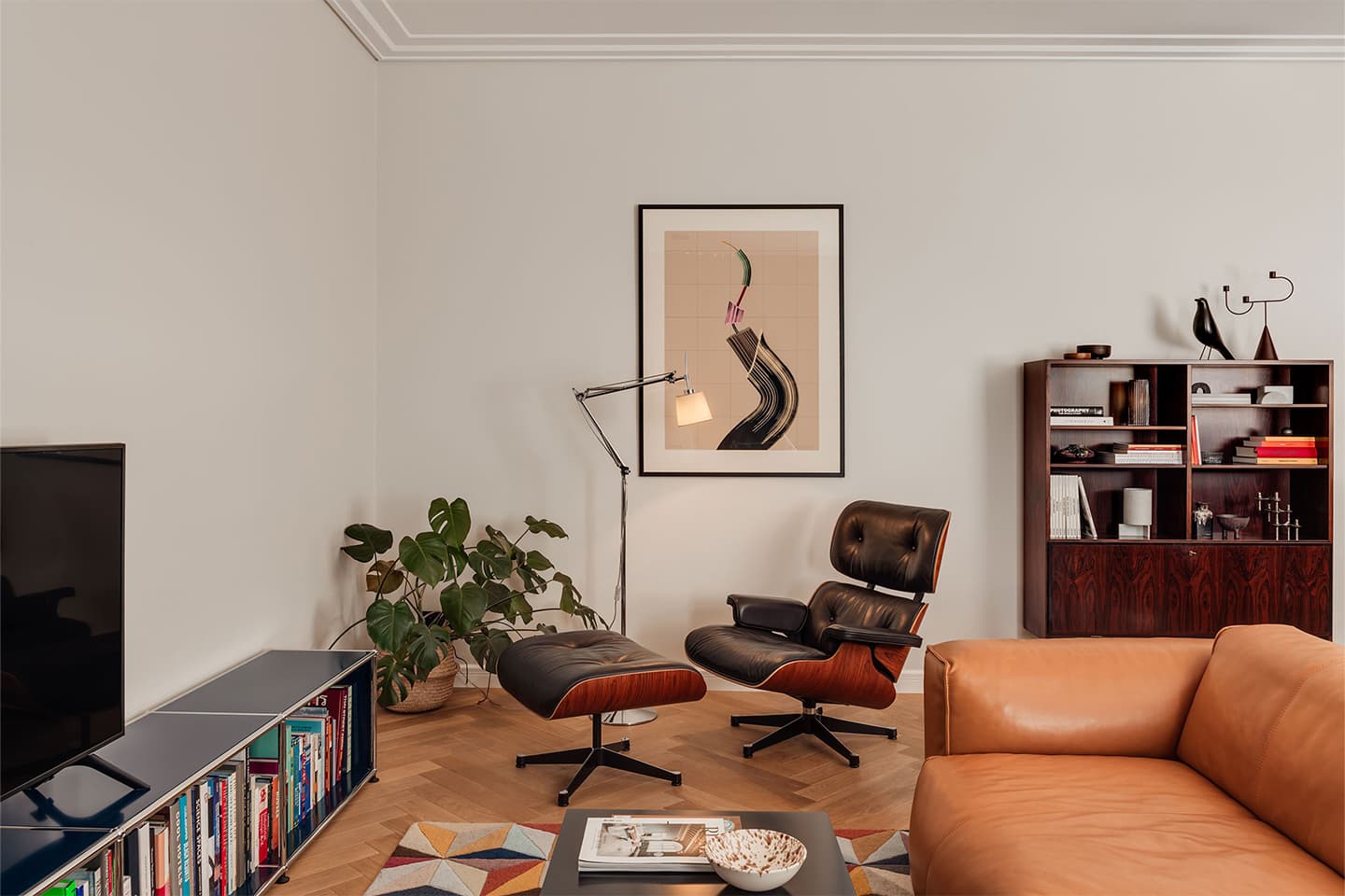 Сбалансированный интерьер с деревянными акцентами – проект Екатерины Третьяковой