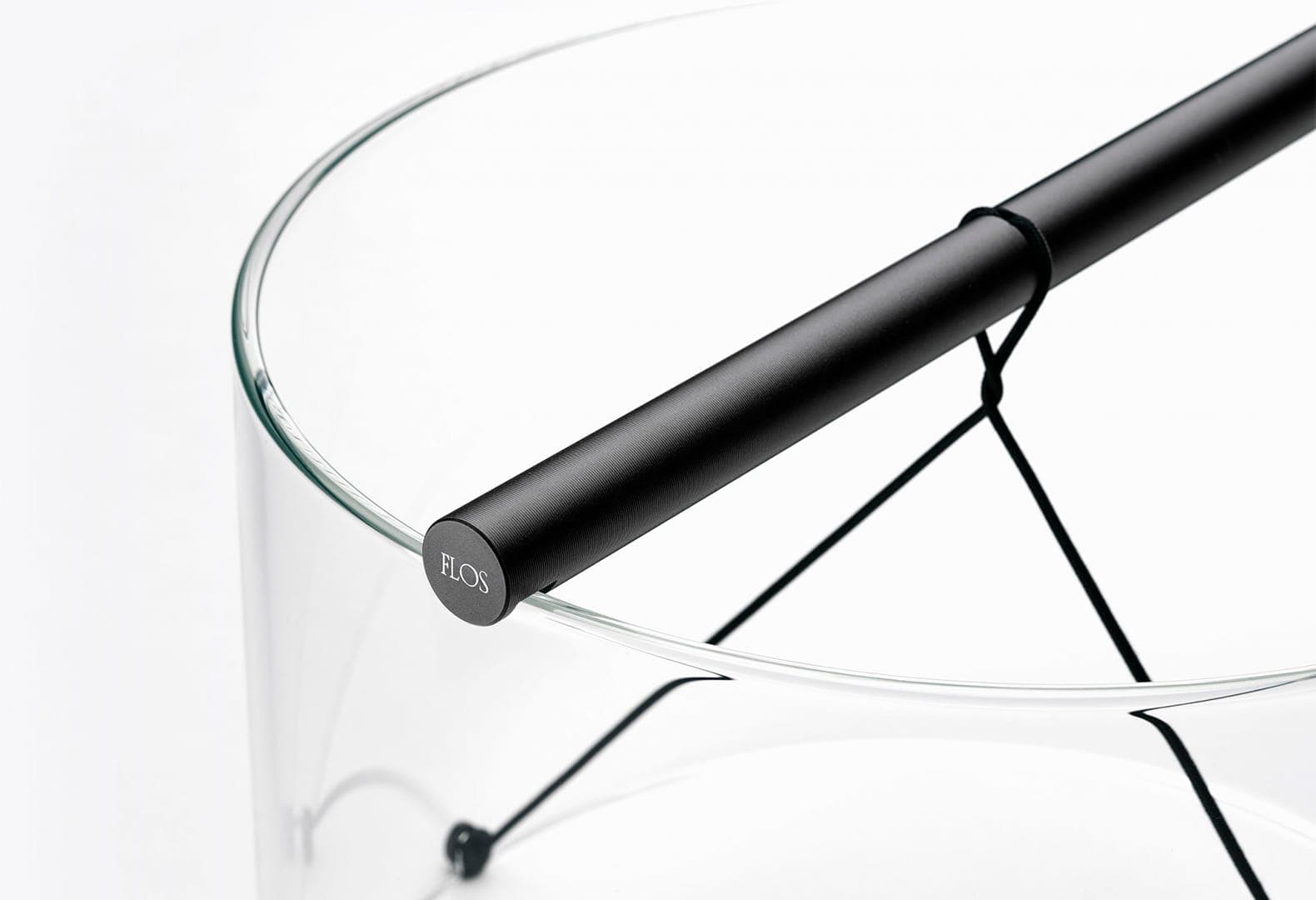 Гульельмо Полетти. Коллекция освещения To-Tie. Flos, 2022. Фото: Piero Fasanotto