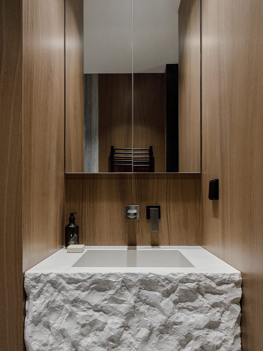 От изумрудного до оливкового: все оттенки зеленого в интерьере московской квартиры — проект студии дизайна BALCON