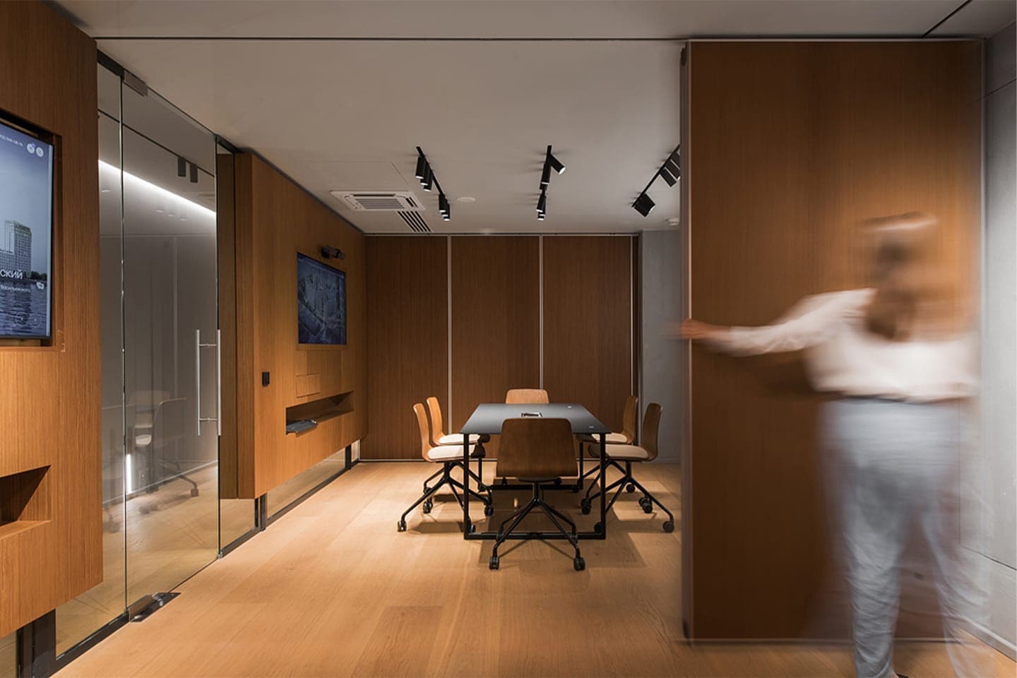Респектабельный интерьер офиса петербургских девелоперов — проект бюро ARCHPOINT