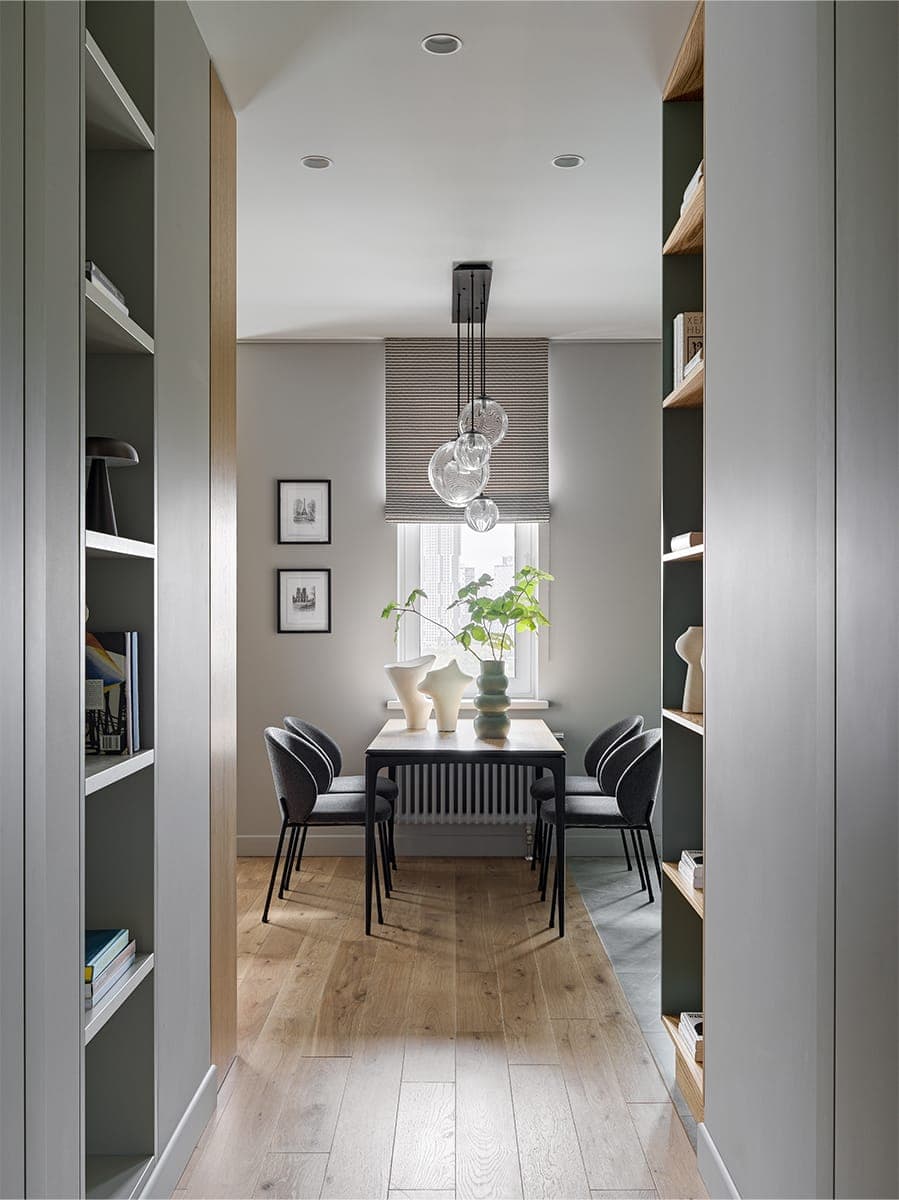 Сочный интерьер, вдохновленный красками летнего леса — проект архитектурного бюро Ксении Мезенцевой и дизайнера Юлии Красавцевой