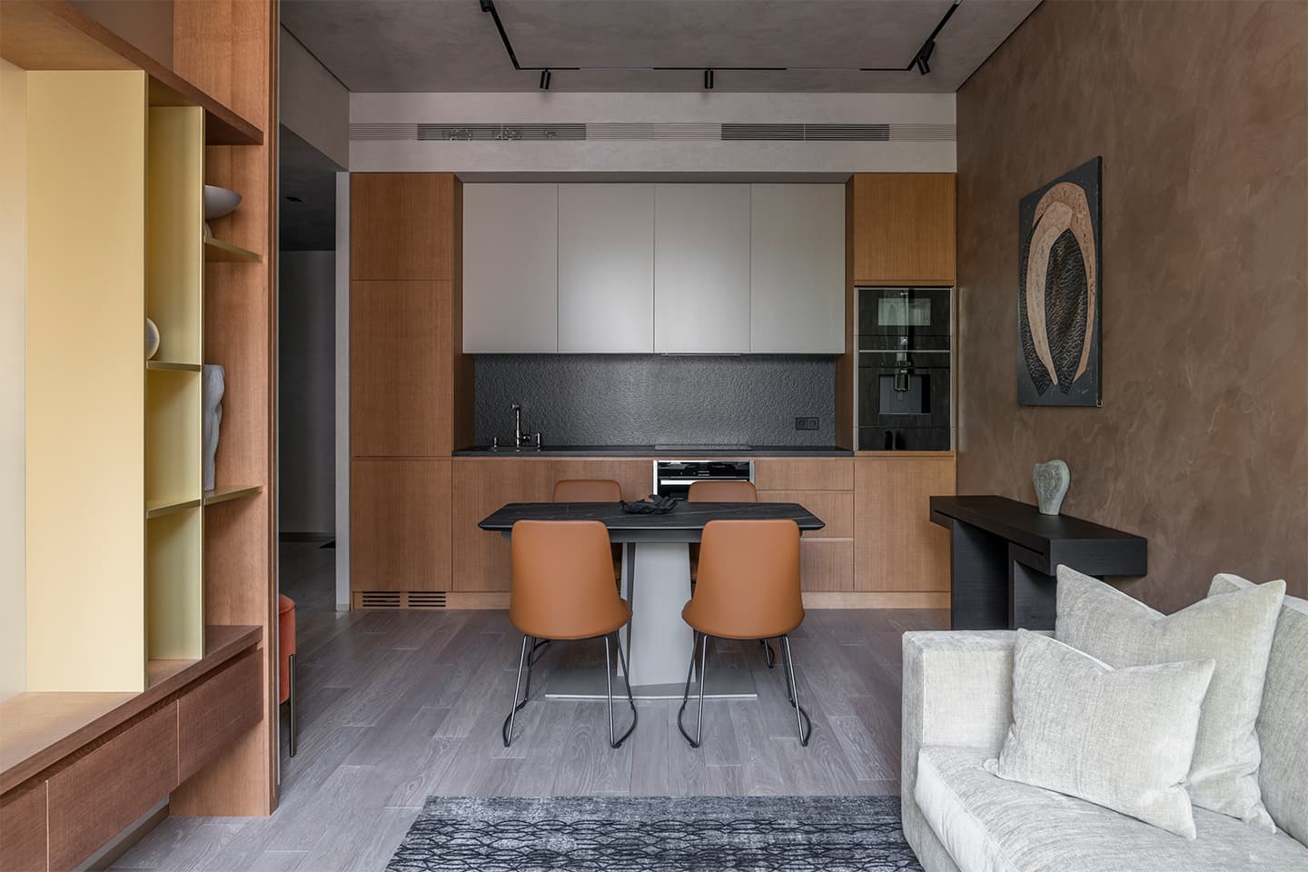 Природные оттенки и этнический декор в интерьере банного комплекса — проект Дмитрия Симонова