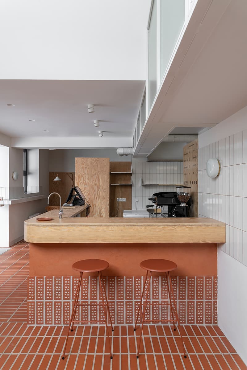 Экспериментальный интерьер московской кофейни в индустриальной эстетике — проект Ксении Раковской